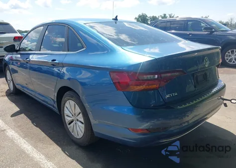 2019 Volkswagen Jetta 1.4T R-Line/1.4T S/1.4T Se из США, поврежденный, VIN 3VWCB7BU0KM194705